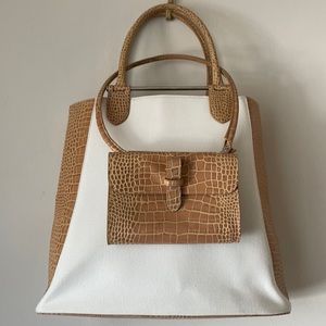 Levenger 2 piece white tote with matching small purse or wallet